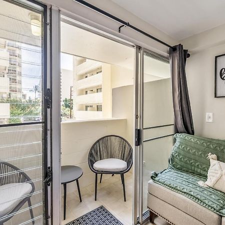 Bright & Cozy Condo Unit With Balcony! Honolulu Dış mekan fotoğraf