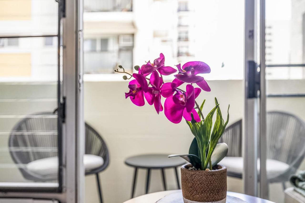 Bright & Cozy Condo Unit With Balcony! Honolulu Dış mekan fotoğraf