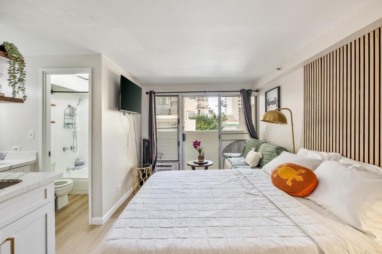 Bright & Cozy Condo Unit With Balcony! Honolulu Dış mekan fotoğraf